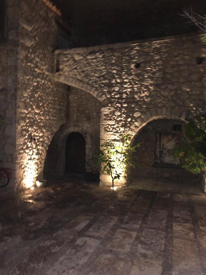 Masseria Barone Gambadoro Monte Sant'Angelo Eksteriør billede