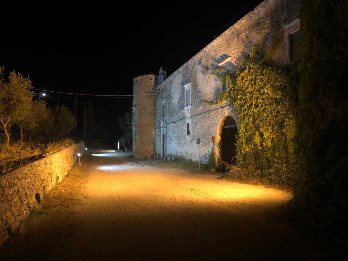 Masseria Barone Gambadoro Monte Sant'Angelo Eksteriør billede