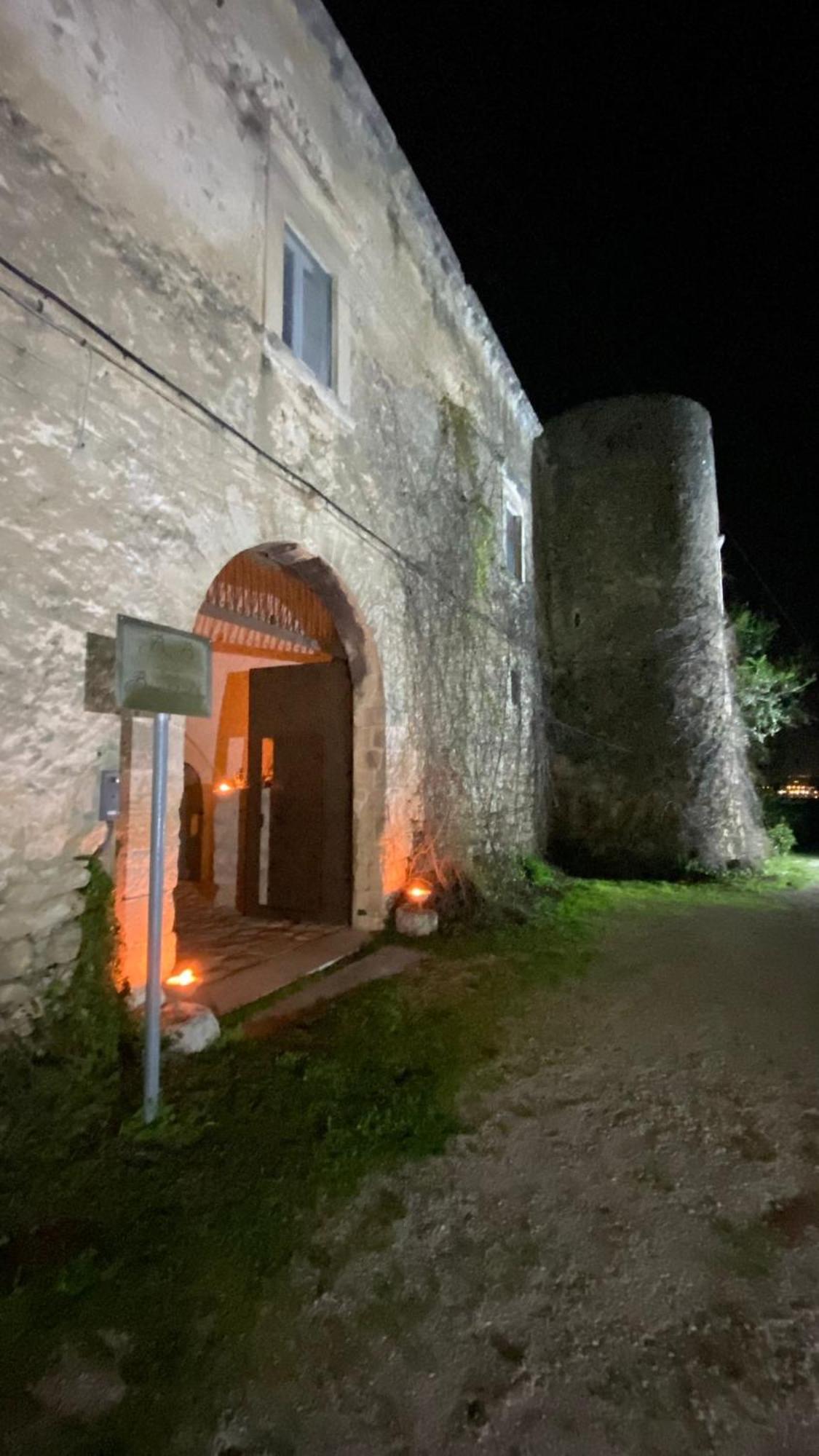 Masseria Barone Gambadoro Monte Sant'Angelo Eksteriør billede